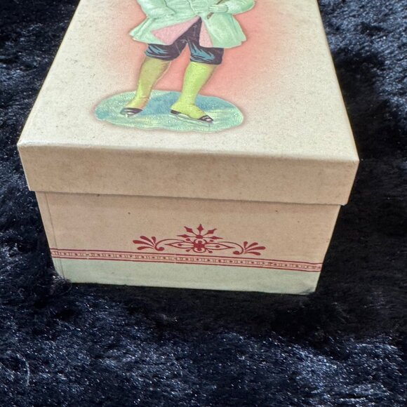 Vintage Victorian Costco Angel Boy Ceramic Holding A Tree Ornament 5.5" - Picture 2 of 7